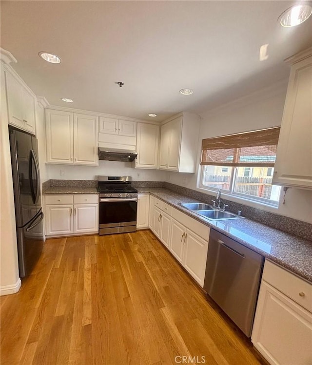 1688 Locust St, Pasadena, CA 91106 - photo 3