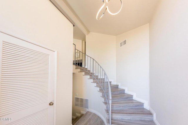 15 Sparrowhawk Ln, Oak Park, CA 91377 - photo 2