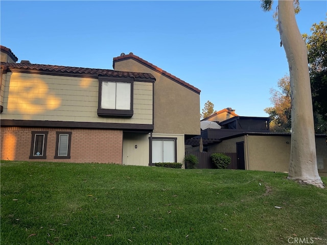 9386 Mesa Verde Dr Unit B, Montclair, CA 91763 - photo 2