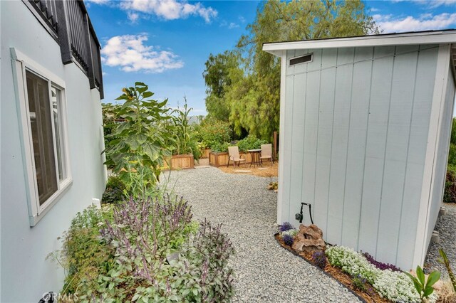 559 Slope Dr, Walnut, CA 91789 - photo 23