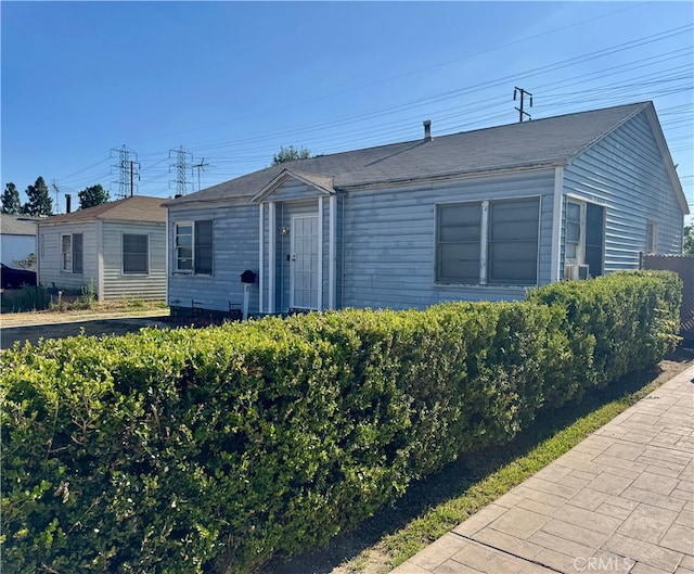 11357 Idaho Ave, South Gate, CA 90280 - photo 2