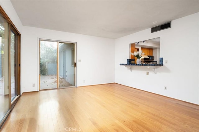 644 W 10th St, Claremont, CA 91711 - photo 13