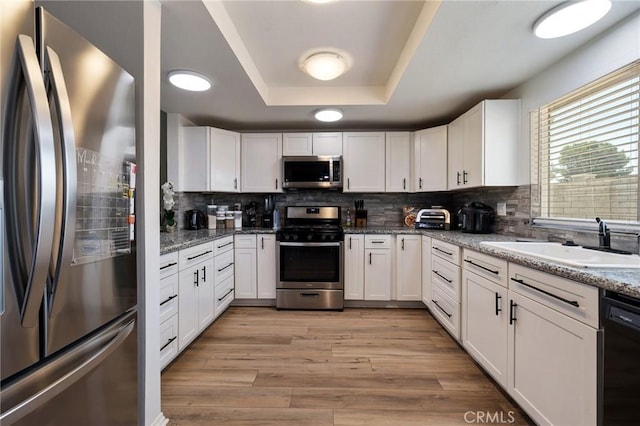 1004 Lightcap St, Lancaster, CA 93535 - photo 8
