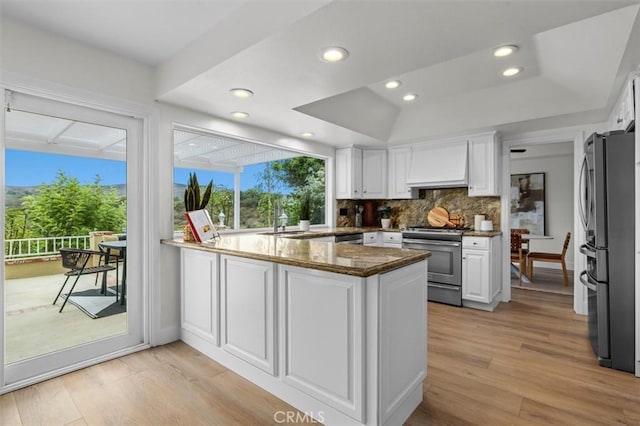 2619 Velarde Dr, Thousand Oaks, CA 91360 - photo 10