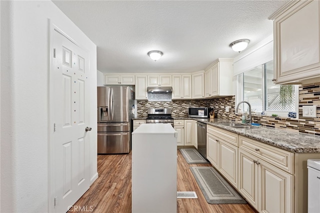 43692 Ange Ln, Hemet, CA 92544 - photo 12