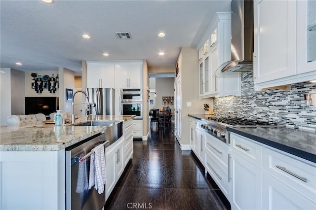 13090 Candleberry Ln, Victorville, CA 92395 - photo 25