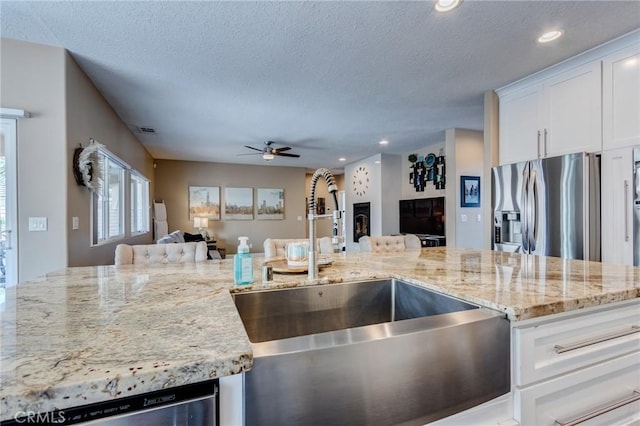 13090 Candleberry Ln, Victorville, CA 92395 - photo 27