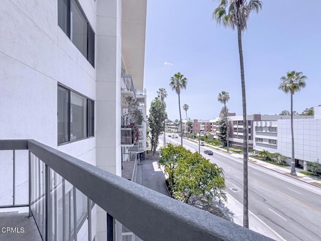 4460 Wilshire Blvd Unit 406, Los Angeles, CA 90010 - photo 25