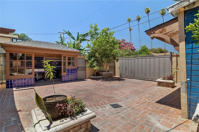 1729 W 51st Pl, Los Angeles, CA 90062 - photo 40