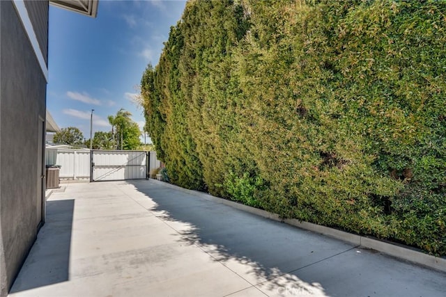 1512 Sylvia, Newport Beach, CA 92660 - photo 39