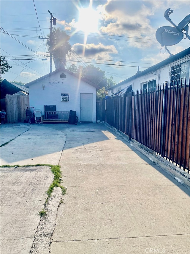 9526 San Juan Ave, South Gate, CA 90280 - photo 2