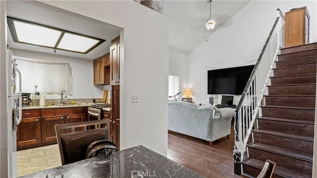 6140 Rugby Ave Unit 324, Huntington Park, CA 90255 - photo 6