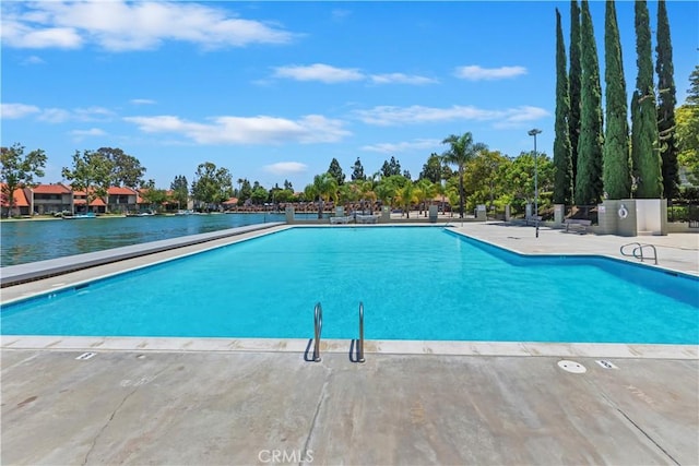 1358 Via Santiago Unit C, Corona, CA 92882 - photo 4