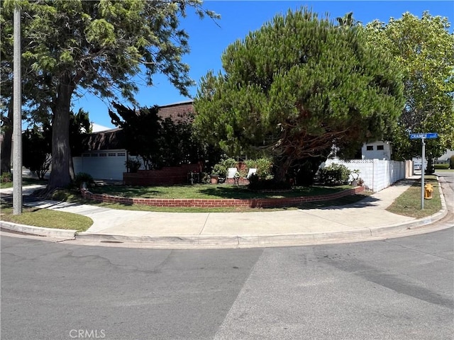 20442 Craimer Ln, Huntington Beach, CA 92646 - photo 4