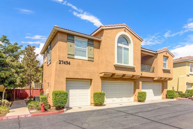 27494 Hazelhurst St Unit 2, Murrieta, CA 92562 - photo 2