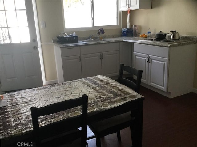 20957 Community St, Canoga Park, CA 91304 - photo 4