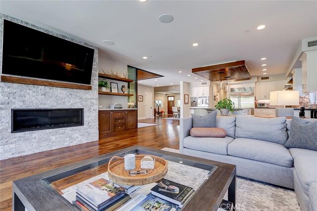 1833 8th St, Manhattan Beach, CA 90266 - photo 26
