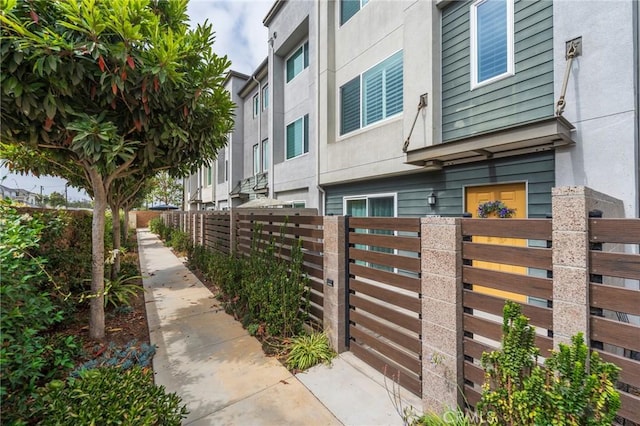 14418 Plum Ln Unit 5, Gardena, CA 90247 - photo 2