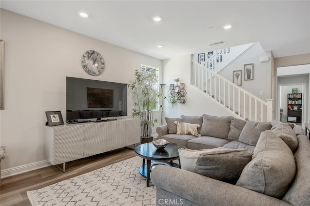 20533 Martingale Pl, Saugus, CA 91350 - photo 6