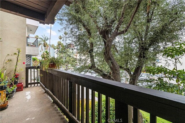 525 S Ardmore Ave Unit 127, Los Angeles, CA 90020 - photo 19