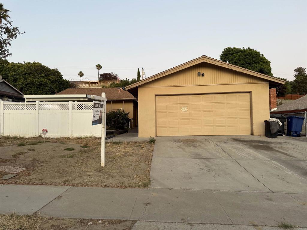 839 Halecrest Dr, Chula Vista, CA 91910 - photo 1