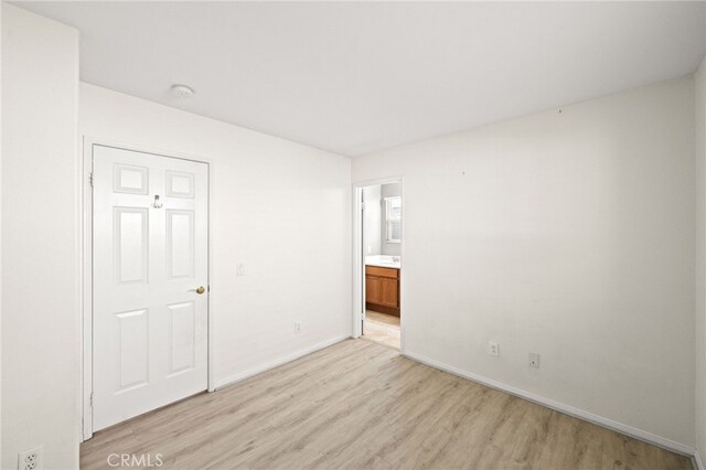28362 Wellsville St, Murrieta, CA 92563 - photo 23