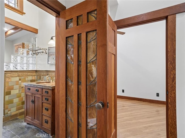 3950 De Longpre Ave, Los Angeles, CA 90027 - photo 23
