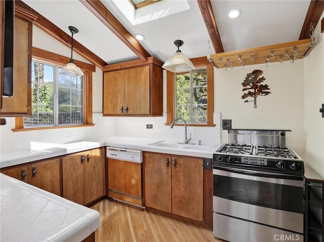 3950 De Longpre Ave, Los Angeles, CA 90027 - photo 16