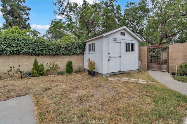 1121 Eucalyptus Ln, Pasadena, CA 91103 - photo 10