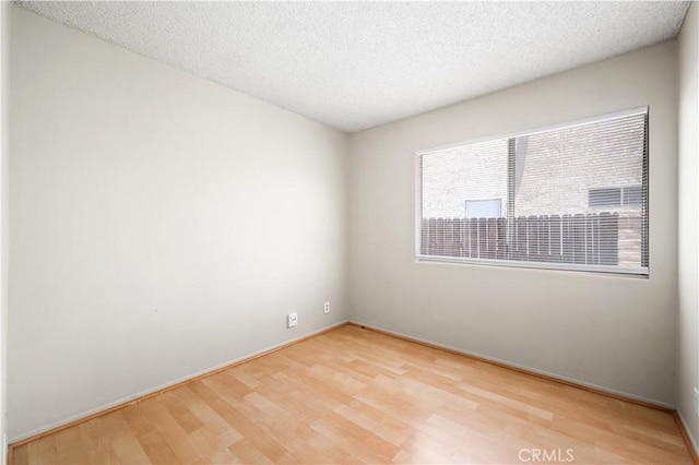 27502 Caraway Ln, Saugus, CA 91350 - photo 14