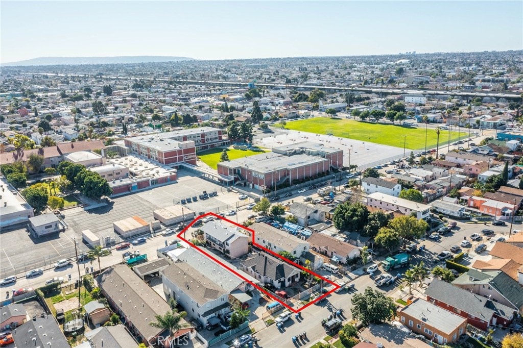 138 W 66th St, Los Angeles, CA 90003 - photo 2