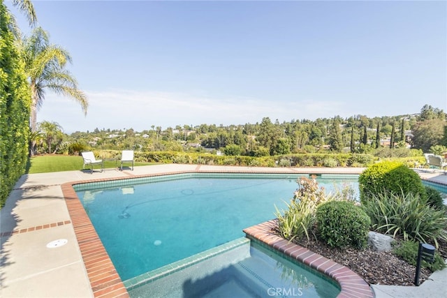 5004 Del Moreno Dr, Woodland Hills, CA 91364 - photo 3