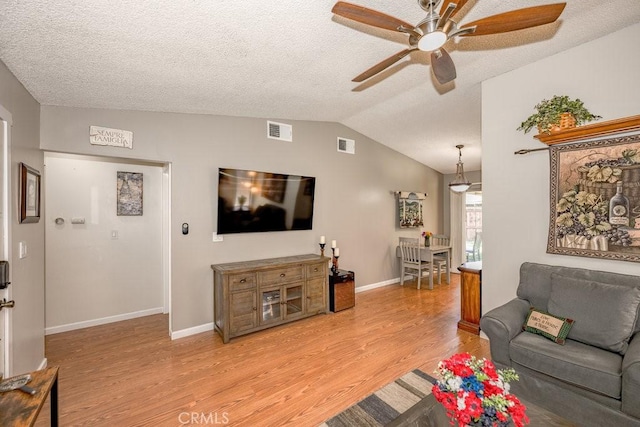 25646 Almendra Dr, Valencia, CA 91355 - photo 5