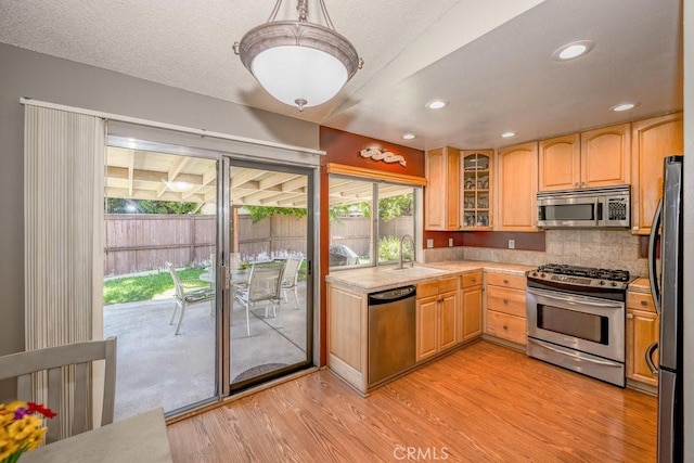25646 Almendra Dr, Valencia, CA 91355 - photo 7
