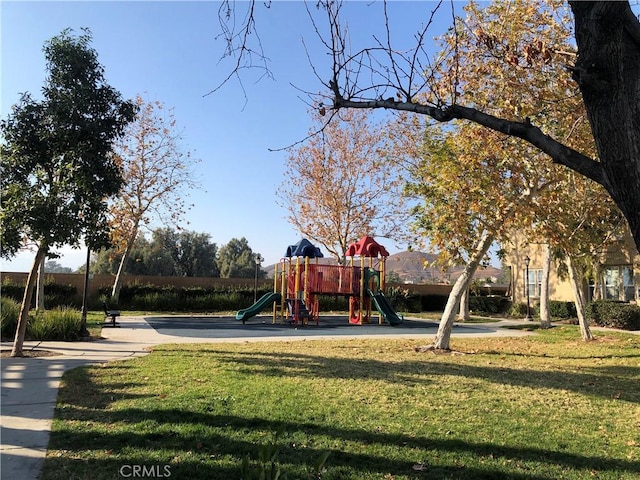 1800 E Lakeshore Dr Unit 302, Lake Elsinore, CA 92530 - photo 13