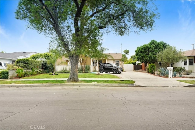 15834 Mayall St, North Hills, CA 91343 - photo 2