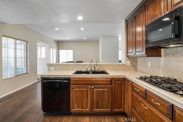 28069 Magic Mountain Ln, Canyon Country, CA 91387 - photo 18