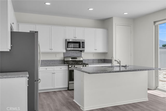 1443 Babbling Brook Pl, San Jacinto, CA 92582 - photo 9
