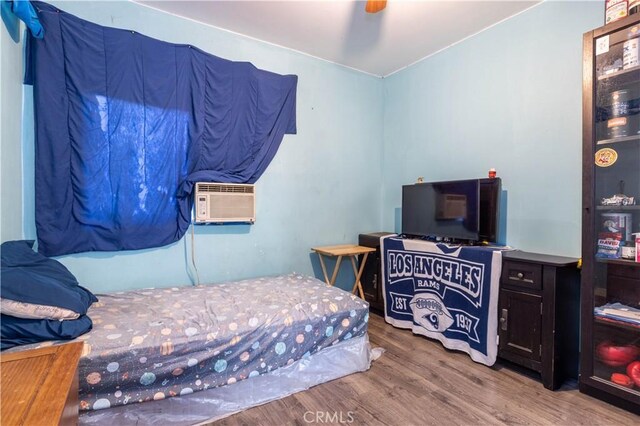 11044 Borden Ave, Pacoima, CA 91331 - photo 17
