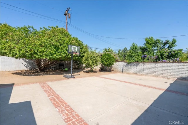 11044 Borden Ave, Pacoima, CA 91331 - photo 29