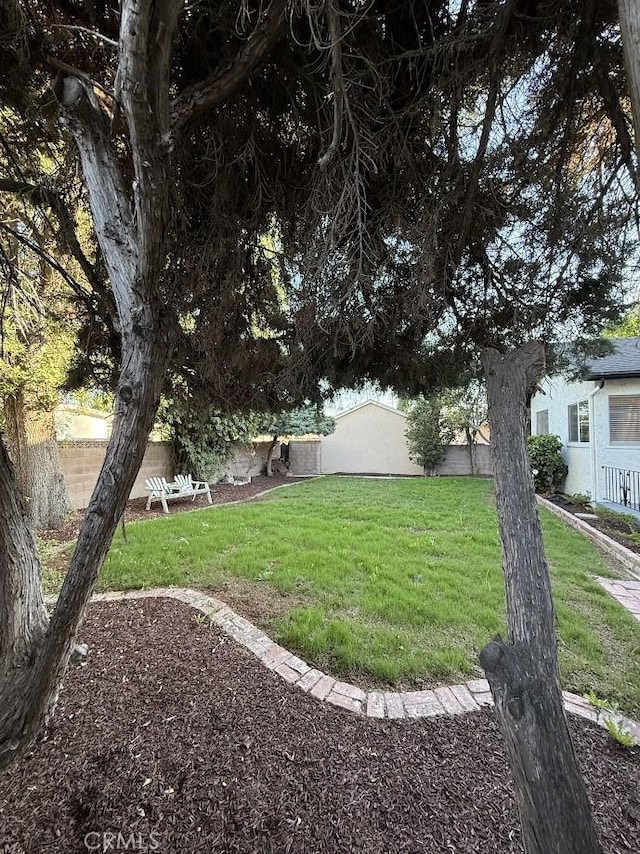 14906 Aztec St, Sylmar, CA 91342 - photo 32