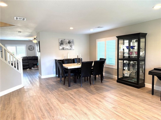 30566 Beryl Pl, Castaic, CA 91384 - photo 3
