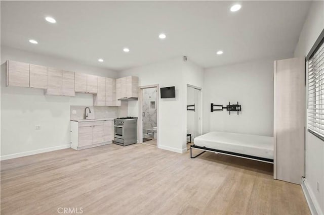 6709 Mammoth Ave, Valley Glen, CA 91405 - photo 32