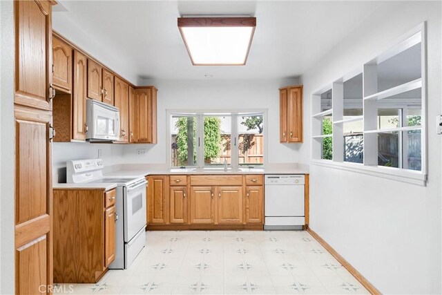 14652 Canterbury Ave, Tustin, CA 92780 - photo 17