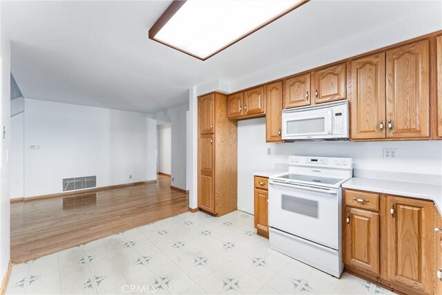 14652 Canterbury Ave, Tustin, CA 92780 - photo 20