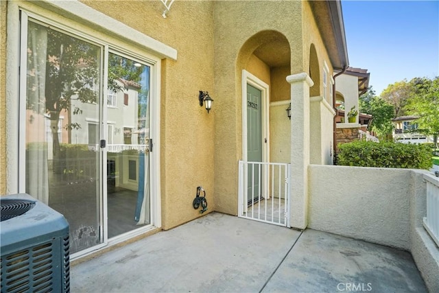 28252 Canterbury Ct, Valencia, CA 91354 - photo 4