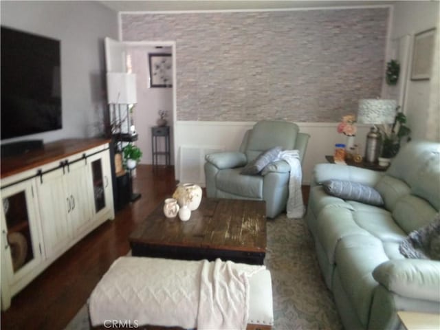 19613 Schoolcraft St, Reseda, CA 91335 - photo 3