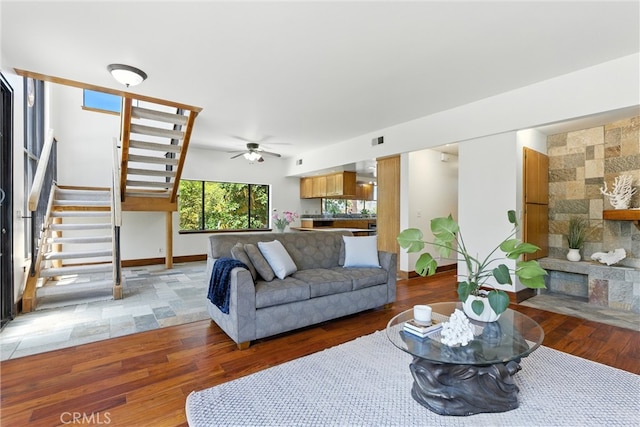 10717 Whitburn St, Culver City, CA 90230 - photo 4