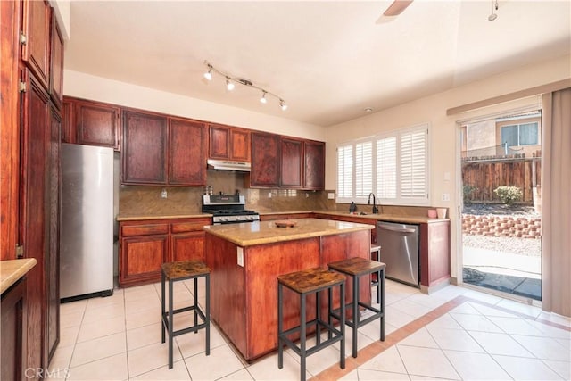 12598 Mann St, Victorville, CA 92392 - photo 19