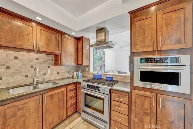 365 Grenoble Ln, Costa Mesa, CA 92627 - photo 36